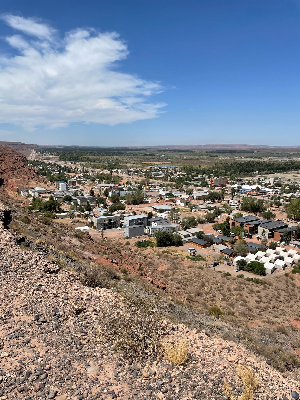 Obra real de UH Construcciones en Añelo, Neuquén